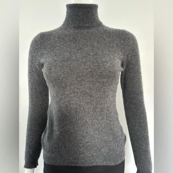 Charter Club Sweaters - Charter Club Gray Turtleneck Sweater 100% cashmere
